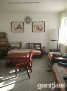 中央城小區(qū)，精裝修，全套家具家電，供暖，拎包即住