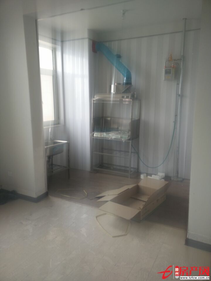 陽光國際，裝修，租金低，供暖，很干凈大氣的房子