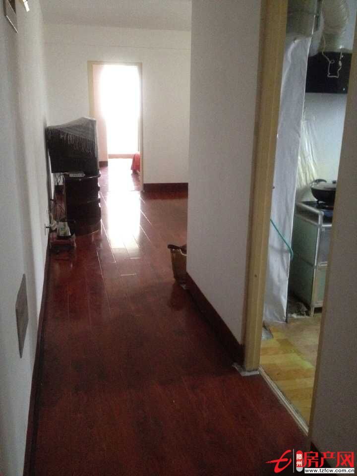 問天三期東區(qū)天客來小區(qū)步行街南首火車站南貴城超市南大同樓北