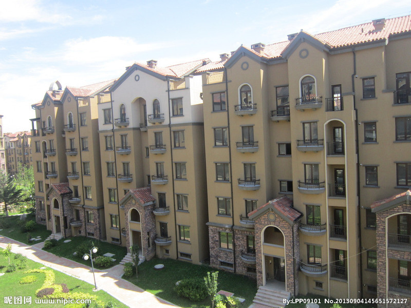 前進小學學區(qū)房四室一廳拎包即住