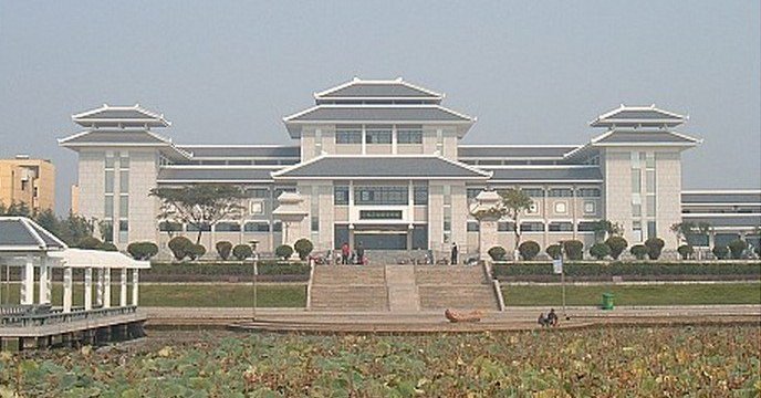 老墨子中學(xué)宿舍（龍泉文化廣場）