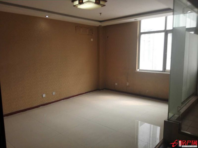 火車站南億豐金地公寓辦公房