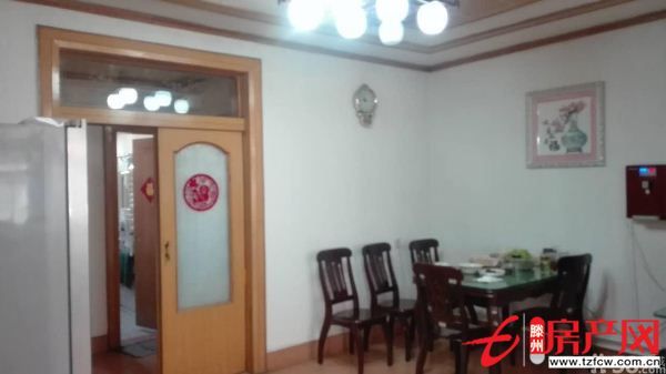 荊河小區(qū)黃金三樓精裝南北通透證滿五年配合貸款好房急售