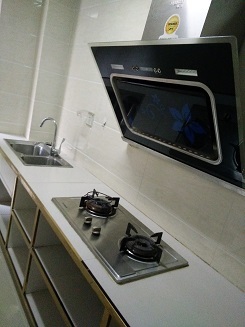 威尼斯三室兩廳一衛(wèi)，配套齊全，學區(qū)房，拎包即住