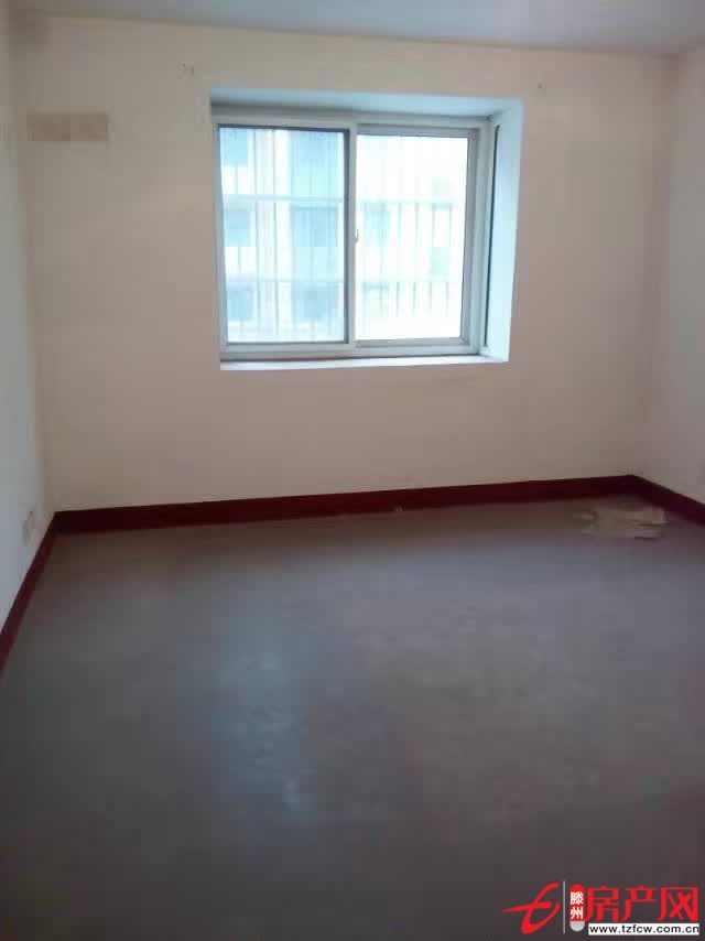 人和天地回遷房，包上房費和地下室，兩室朝陽，客廳朝陽