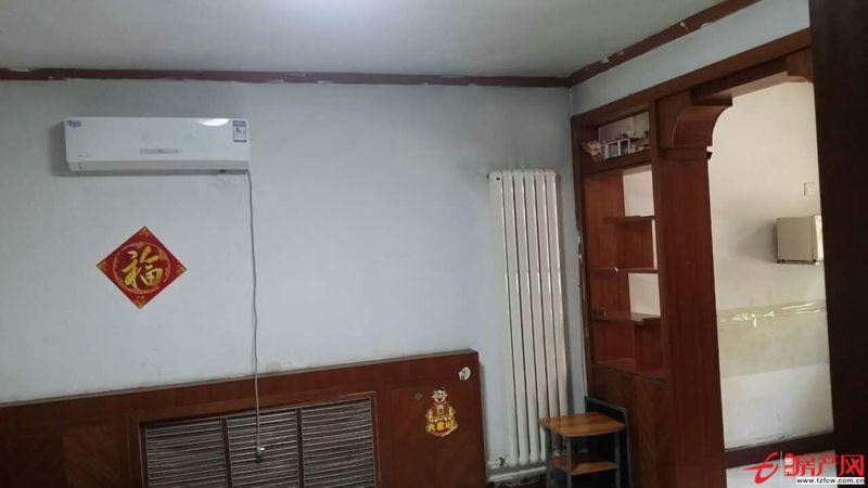 杏壇東區(qū)一樓家具家電齊全拎包入住