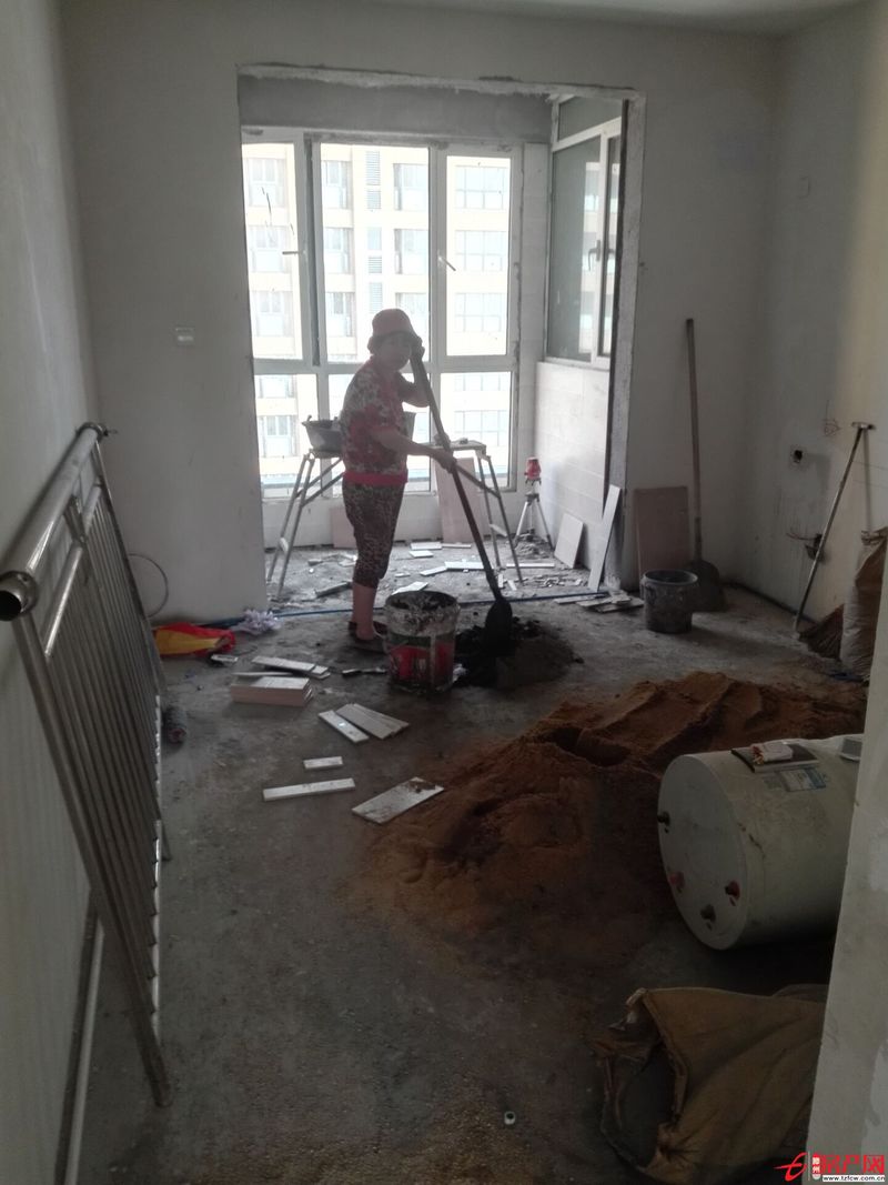 翔宇大廈小區(qū)（熙城國際對面）抵賬房，可貸款，僅此一套。