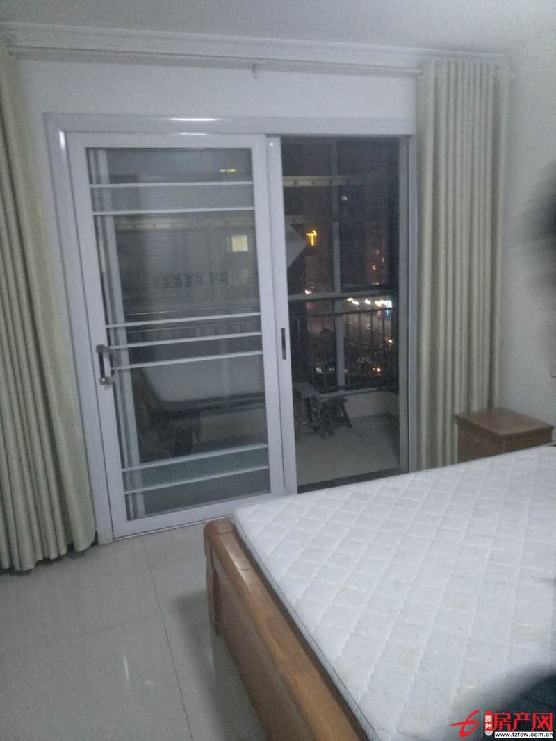 桂香苑學(xué)區(qū)房精裝修拎包即住