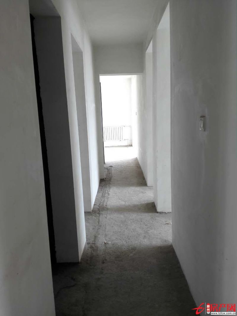 中央城區(qū)豪華裝修送家具家電