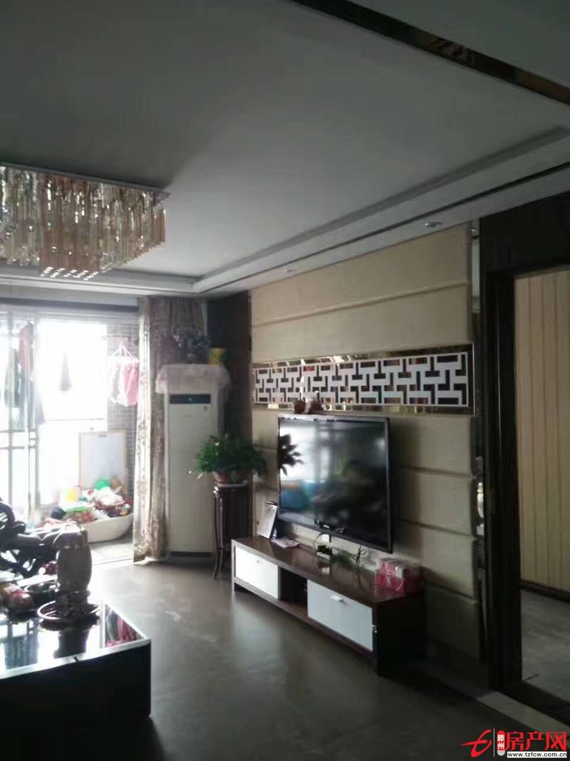 陽光麗景三室二廳二衛(wèi)精裝修