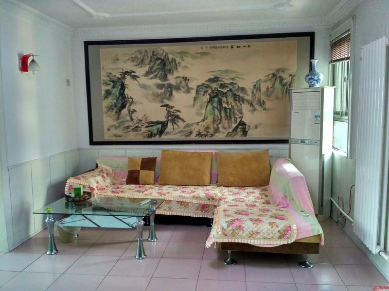 春秋閣精品房源供暖送地面儲(chǔ)藏室一間價(jià)值三萬