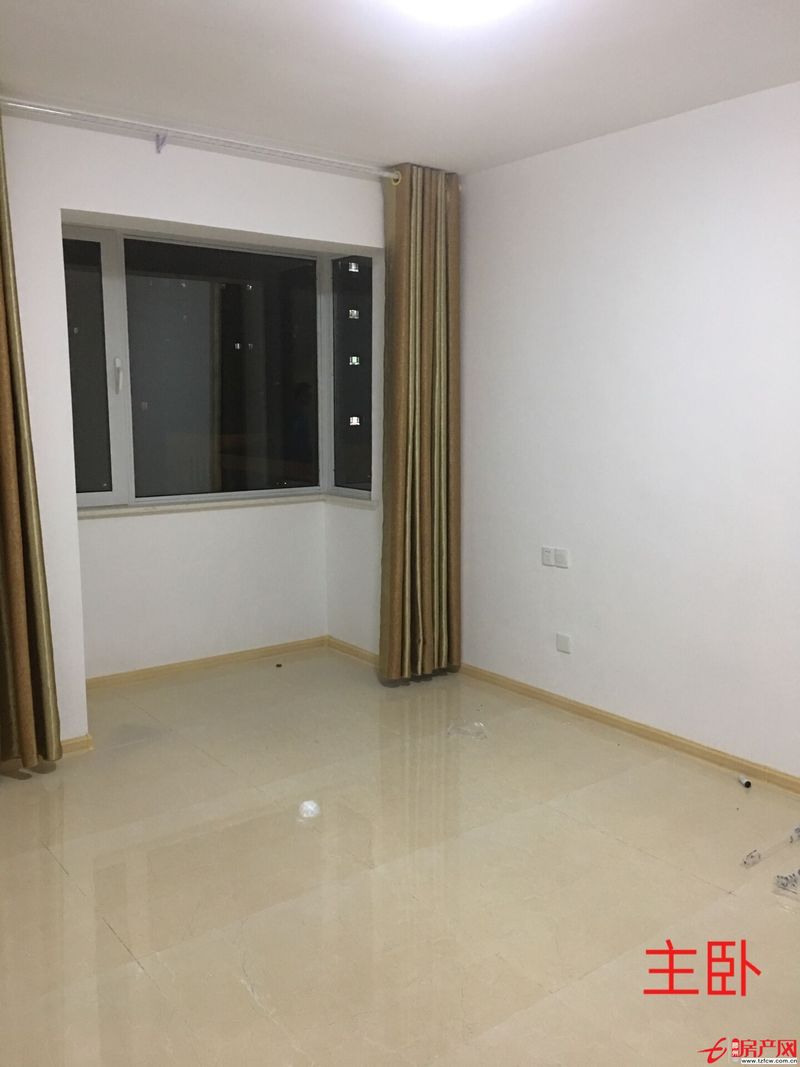 南北通透，三室兩廳一衛(wèi)，絕版戶型