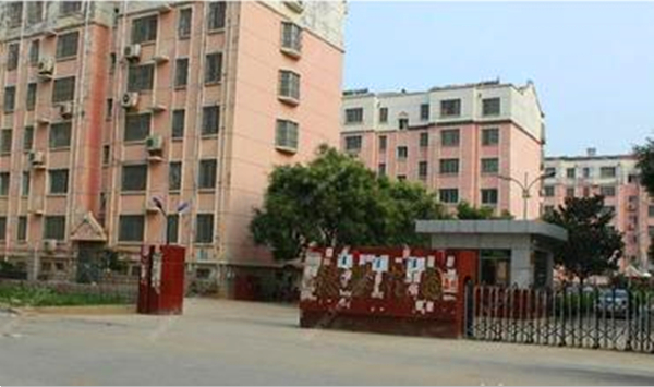 德馨花園頂樓，證滿五年，配合貸款，學區(qū)房