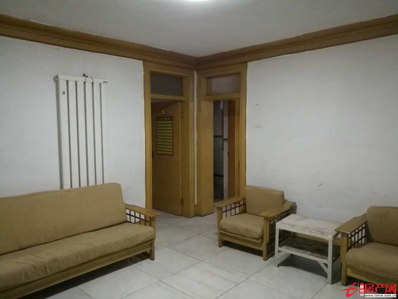 奎文小區(qū)，低層，三室一廳，集體供暖，送寬帶，，