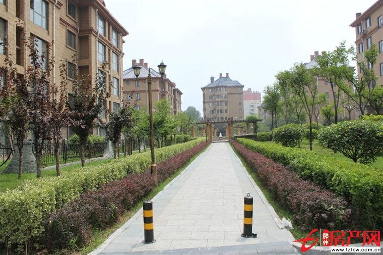 大同天下龍香苑，西戶，包含上房費，沒儲藏室車位，全款，回遷