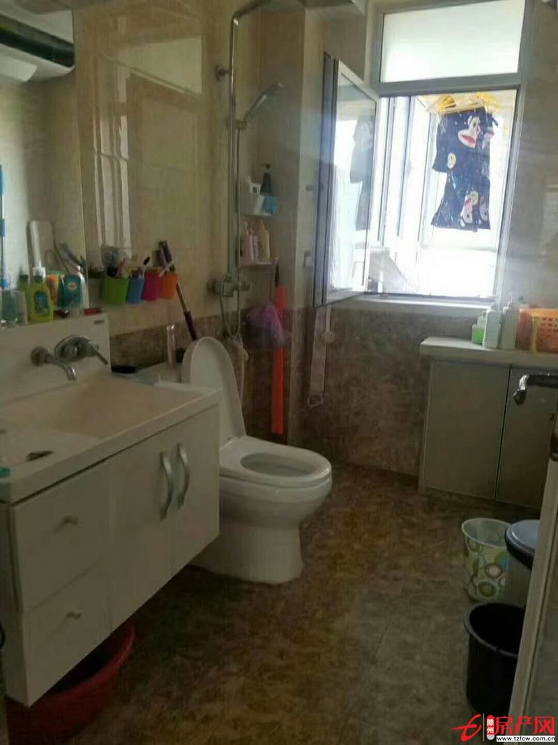 威尼斯三區(qū)豪華裝修拎包即住黃金樓層