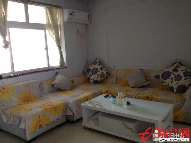 滕州北安居小區(qū)，三室一廳，次臥，朝北，女生合租