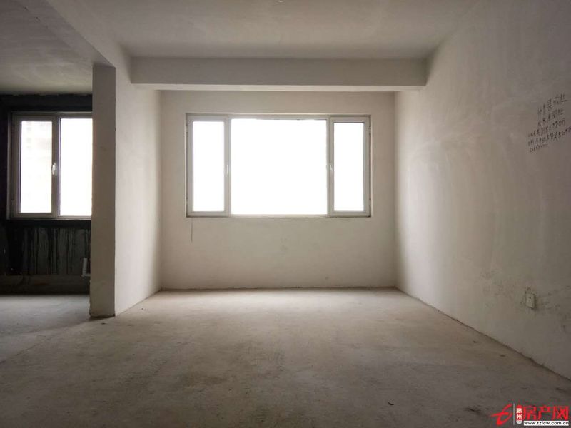 狀元府大戶型，東戶，送車位，可貸款，走售樓處手續(xù)，南北通透