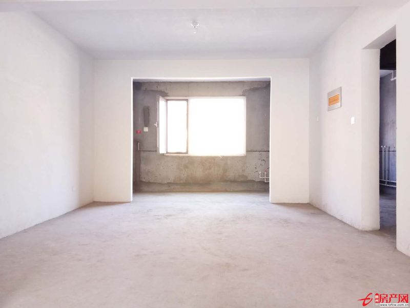 堅(jiān)邦國(guó)際十九層以上任選一套