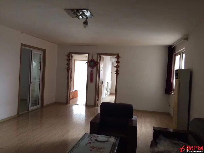 問(wèn)天二期兩室兩廳證滿五年能貸款