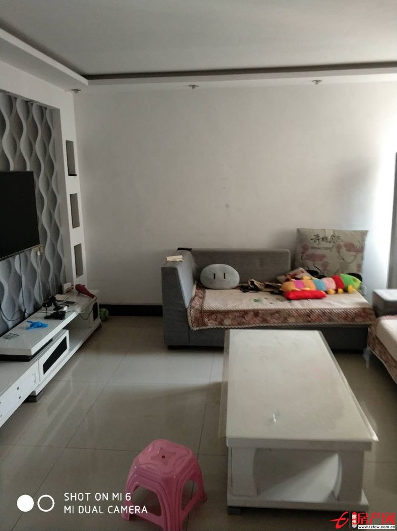 香格里拉六樓加七樓復(fù)式簡裝修可貸款