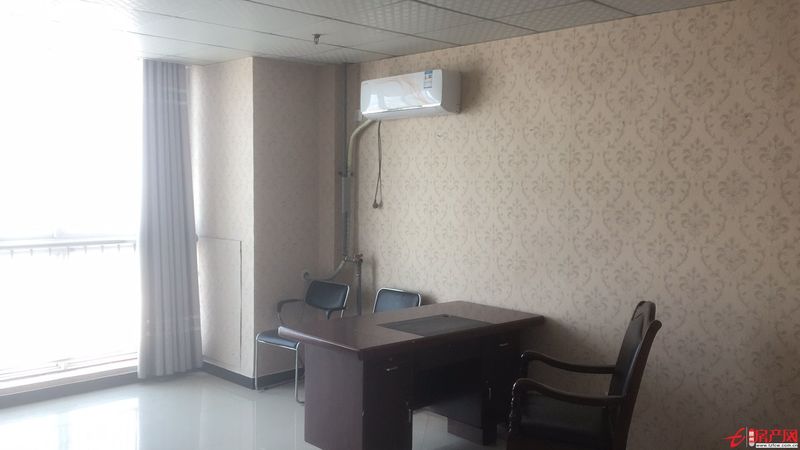 滕州長途汽車站西臨、金領(lǐng)公寓出租