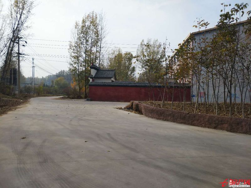 出租龍泉街道學(xué)院東路高速橋洞東