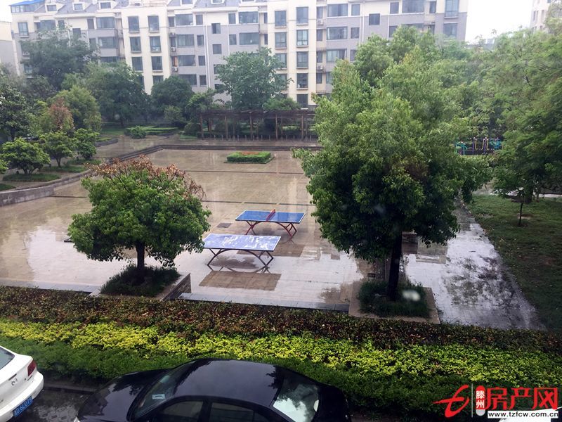 濱江花苑三期車(chē)庫(kù)出售