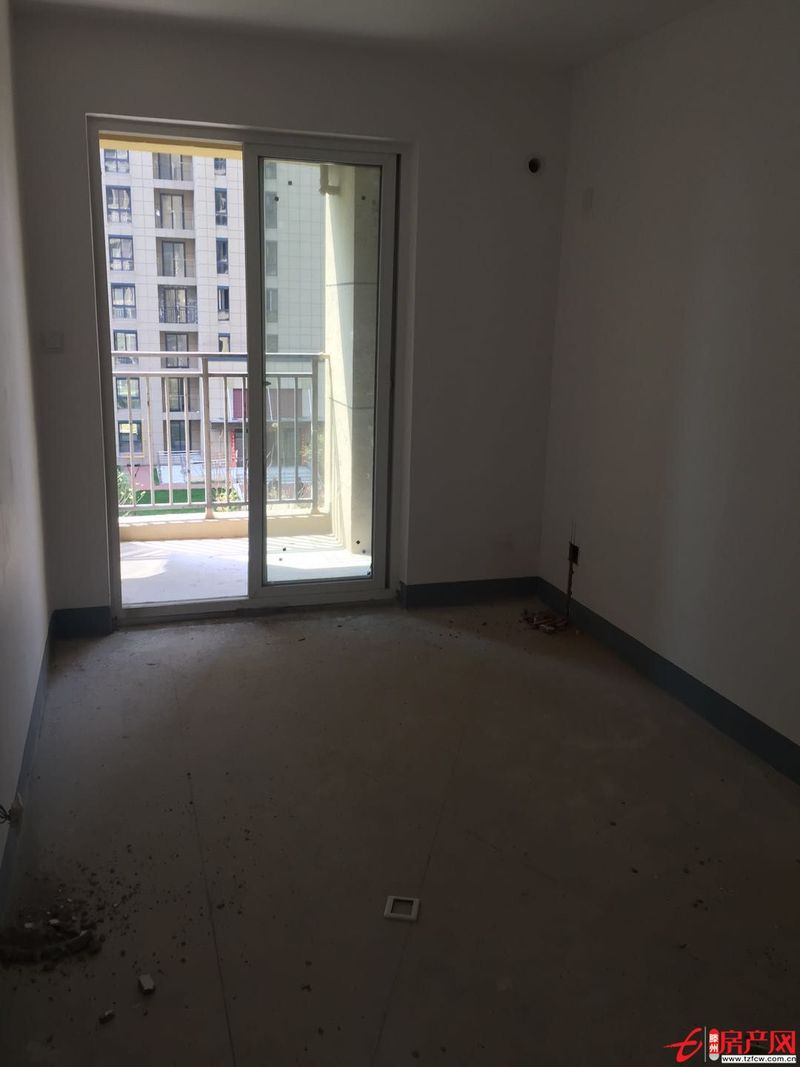 星尚城三室二廳，回遷，兩室向陽