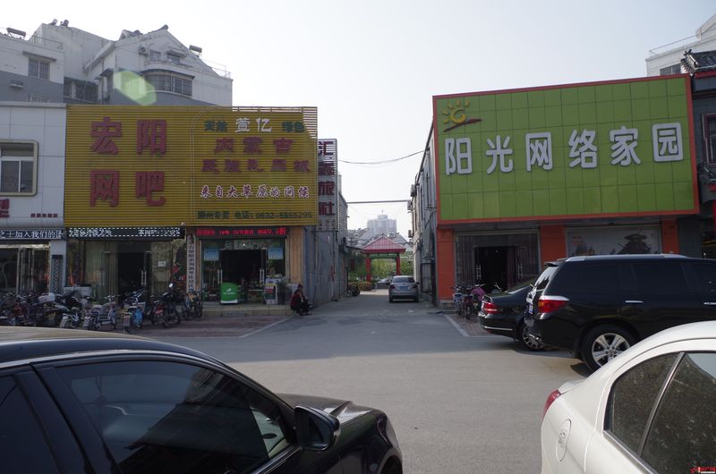 門面出租，樓上樓下可做生意可居住！