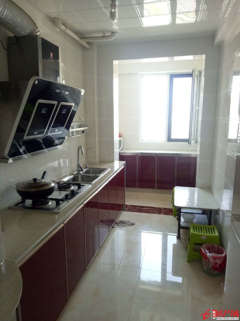 大同天下龍香苑中間樓層，精裝修，新房未住過(guò)，好房源