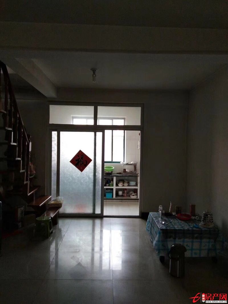 通盛上?；▓@復式房緊鄰市政務中心證滿五可貸款