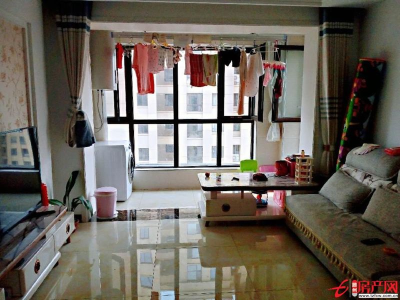 君瑞城，2室2廳，黃金樓層，戶型方正，采光好