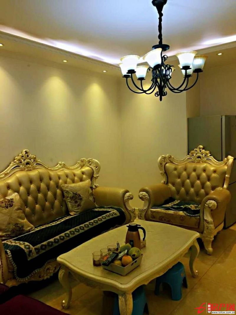 濱江國際三期，3室2廳，電梯洋房，137平，可分期，一梯兩戶