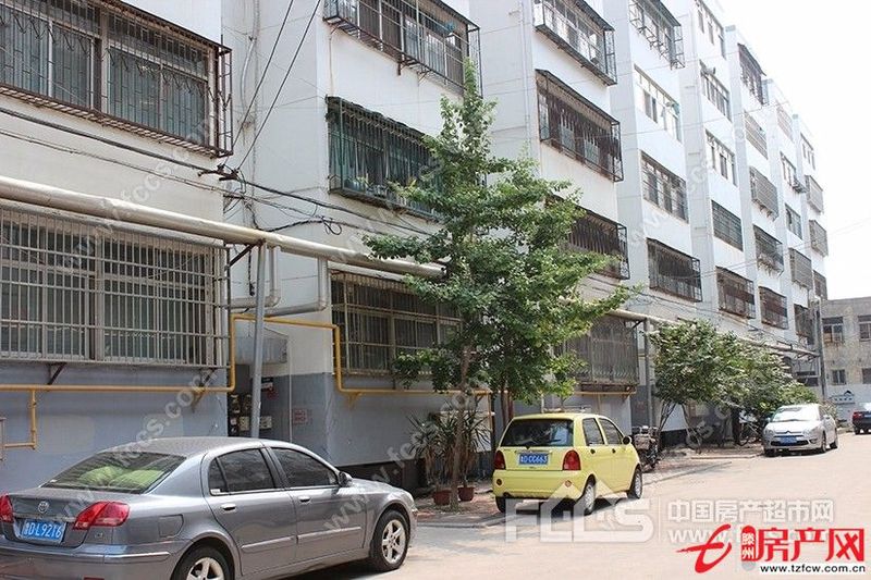 奎文北區(qū)，3室2廳，簡裝，滿五，可貸，送儲藏室