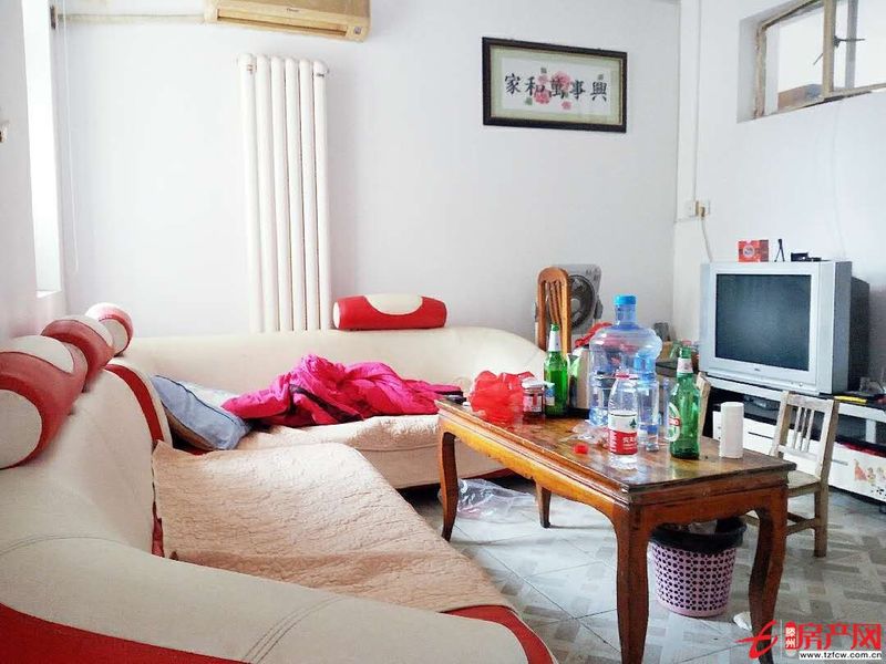 春秋閣，溫馨3室，頂樓，70平，51萬(wàn)，精裝，滿(mǎn)五，可貸款