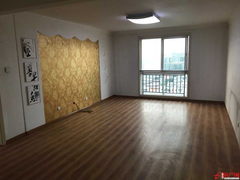 濱江國際對過，陽光麗景，3室2廳，精裝，黃 金樓層 ，可貸款