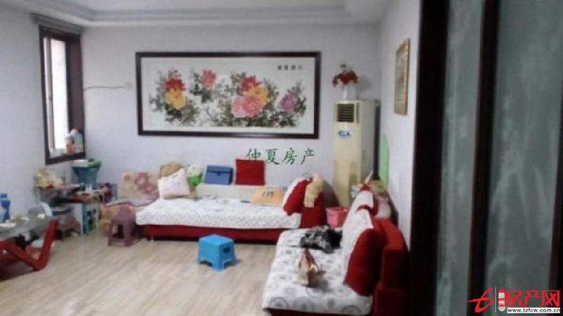 德馨花園3室出售，精裝修，朝南北，不要錯(cuò)過。