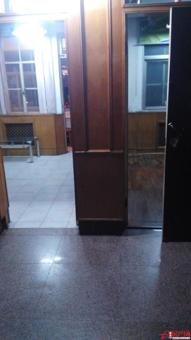 龍泉廣場(chǎng)附近魯南水泥廠宿舍