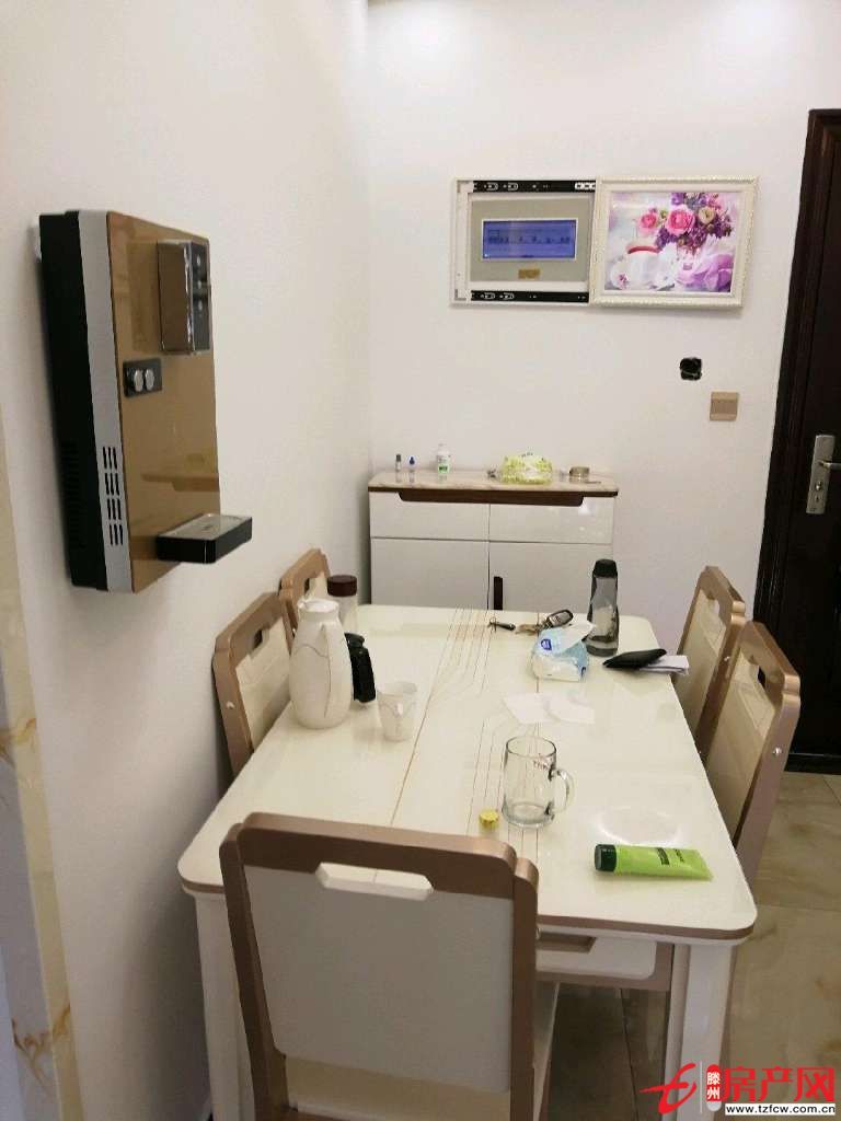 問(wèn)天三期東區(qū)三室兩廳兩衛(wèi)有證能貸款南北通透精裝修