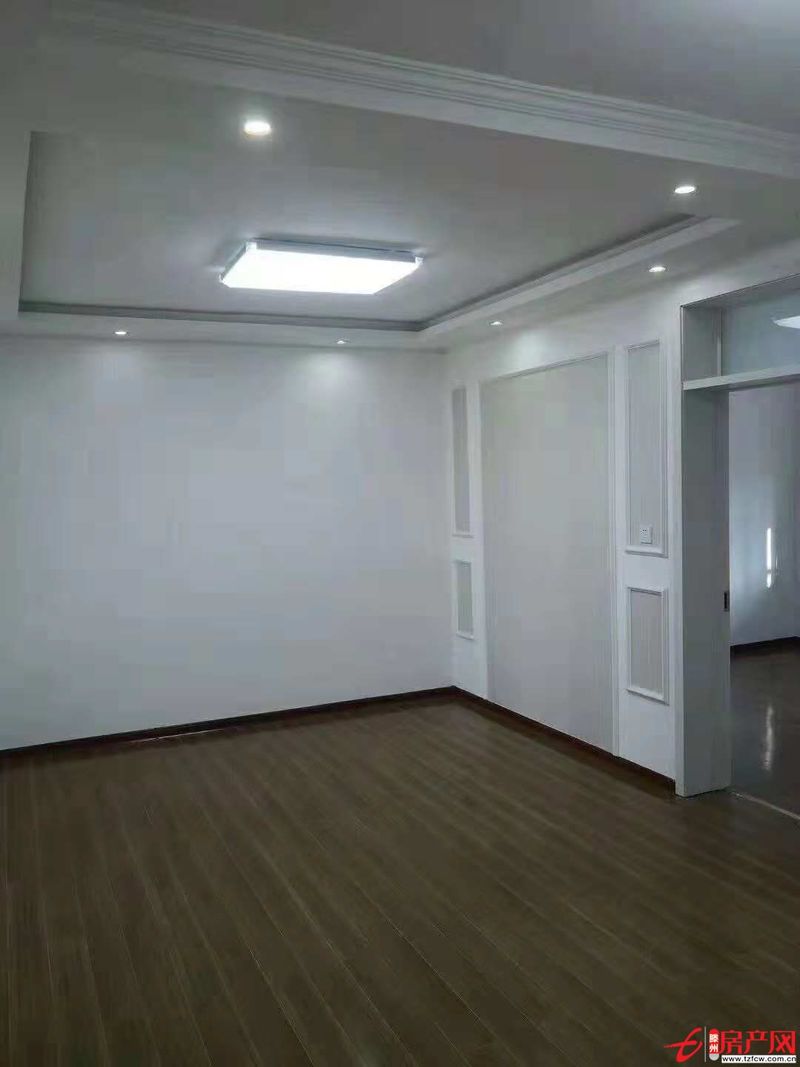 饃饃莊南區(qū)，精裝修，四室，儲藏室，好樓層。