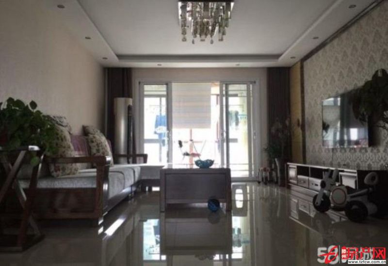 陽光麗景豪華裝修溫馨，婚房優(yōu)選，帥哥美女的不二選擇！