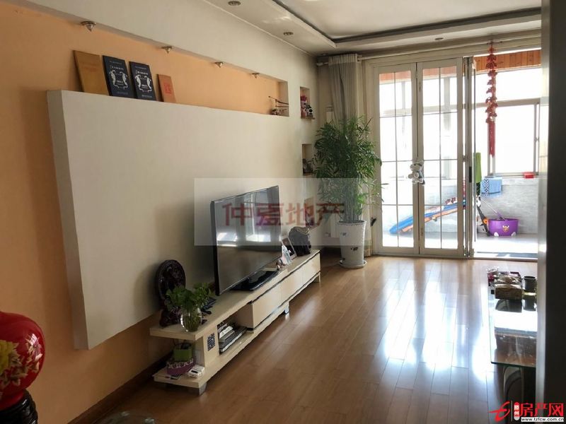 喜歡簡(jiǎn)單，不會(huì)凌亂。喜歡低調(diào)，不會(huì)張揚(yáng)。金葉花園3室