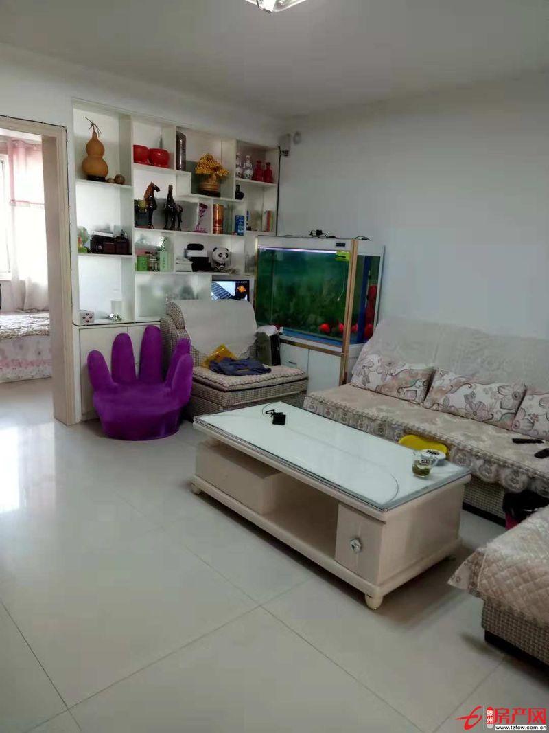 德明花園，兩室朝陽，證滿兩年，配合貸款，房子很干凈