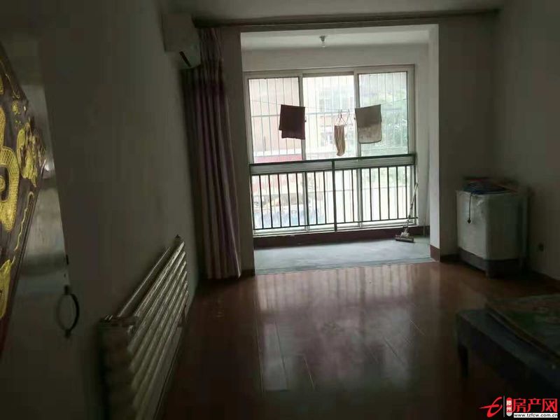 黃金地段、交通便利