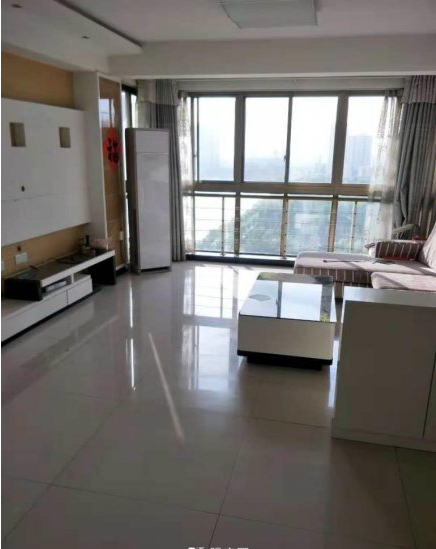 荊河港灣，沿河觀(guān)景房，三室朝陽(yáng)，證滿(mǎn)五年，配合貸款