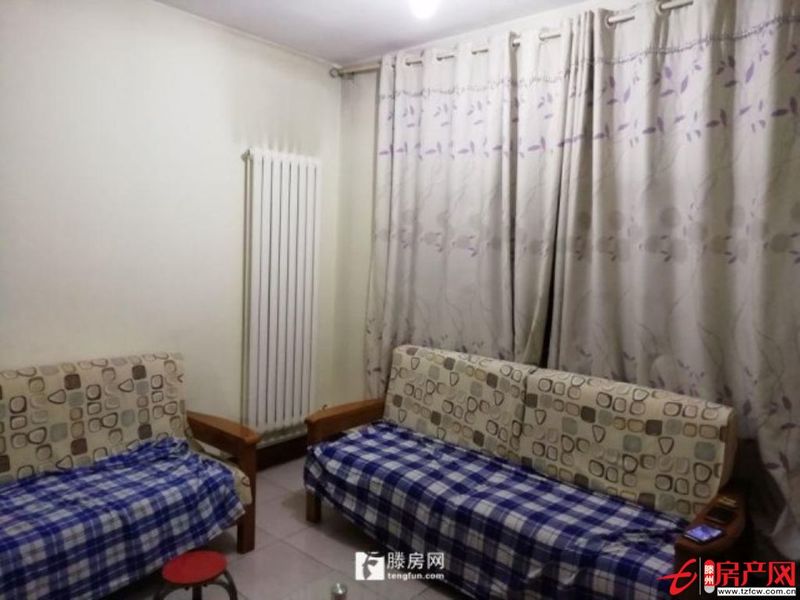 魯東小區(qū)三室向陽，暖氣滿五年送儲(chǔ)藏室，性價(jià)比高急售