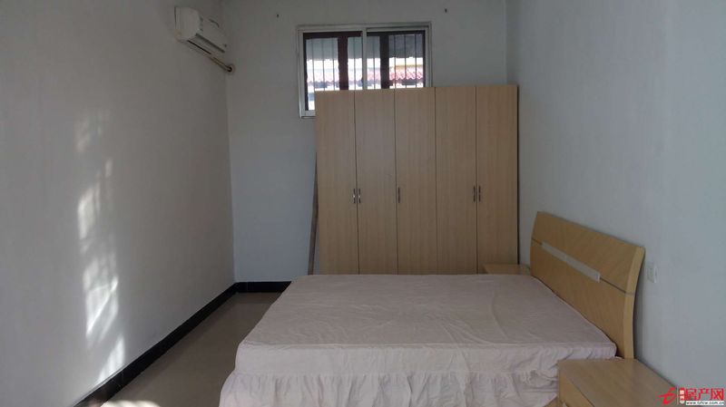 新華街獨(dú)院出租，拎包即住