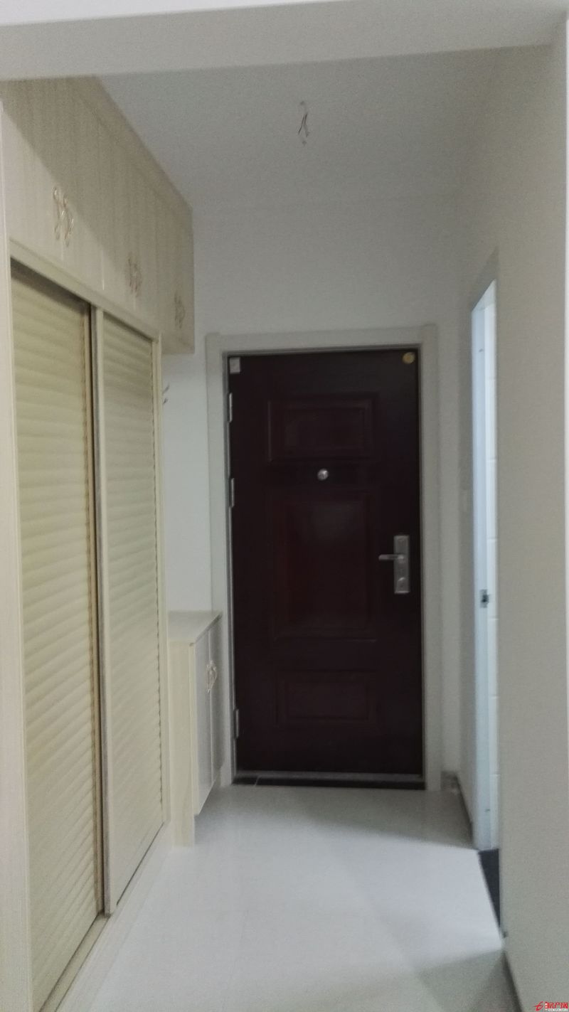 人和藍(lán)灣一室一廳精裝修拎包就住