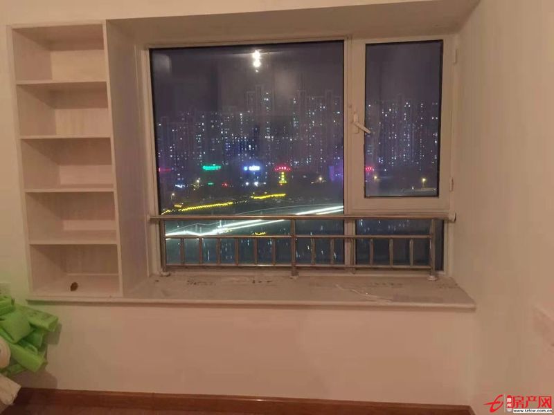 人和天地，環(huán)保裝修，學(xué)區(qū)房，家具家電齊全